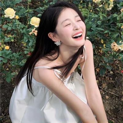 蜘蛛网中的女孩